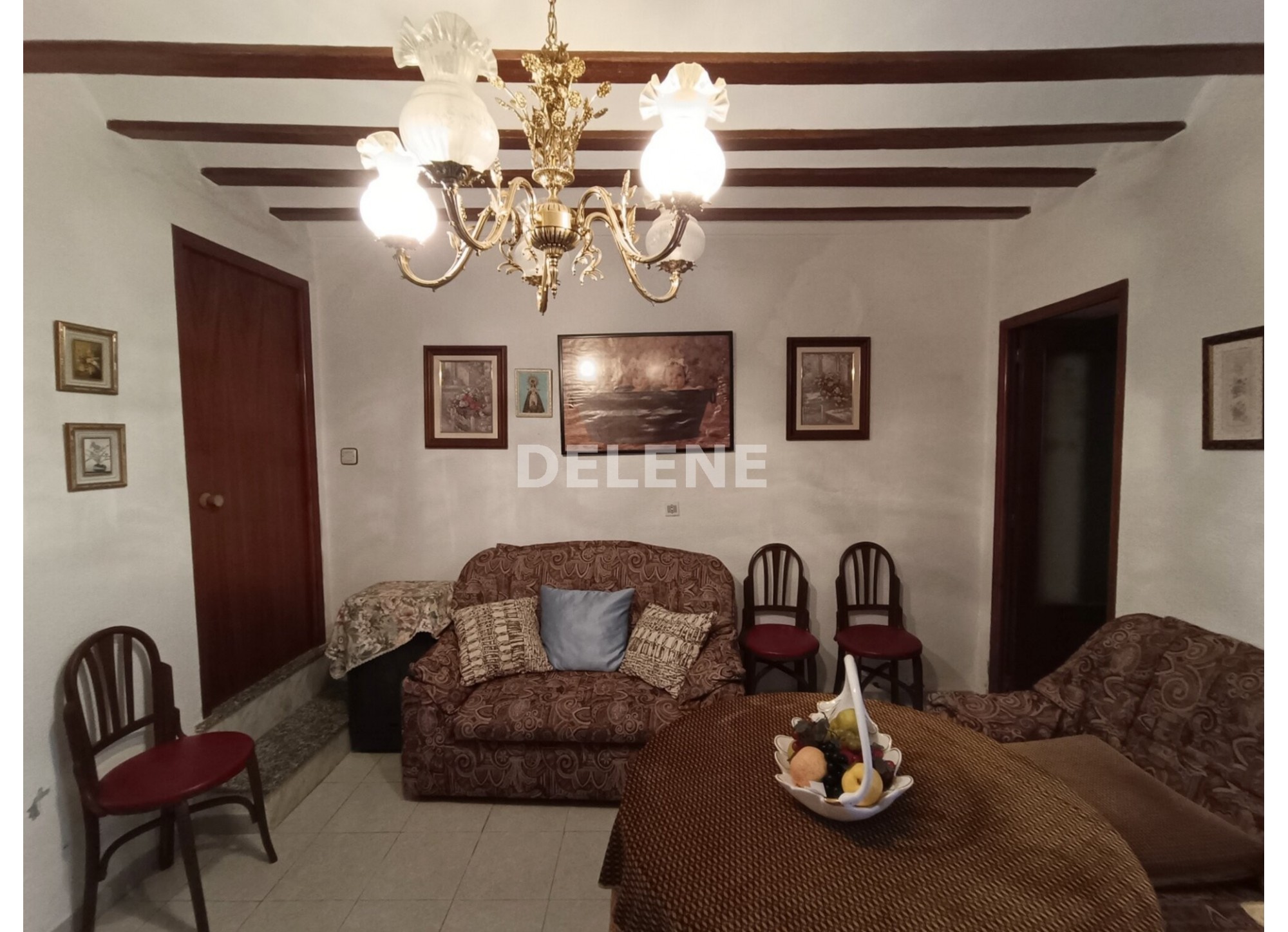 3019 CASA TRES PLANTAS, ZONA AYUNTAMIENTO