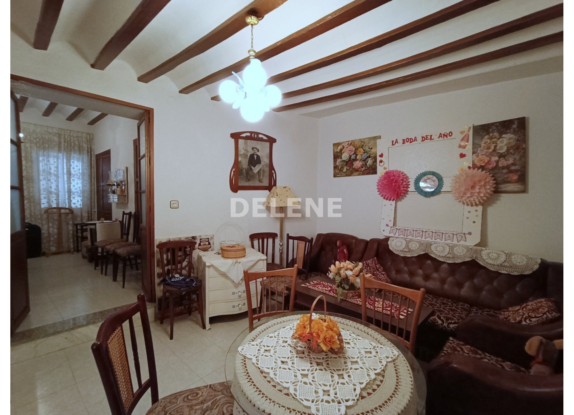 3019 CASA TRES PLANTAS, ZONA AYUNTAMIENTO