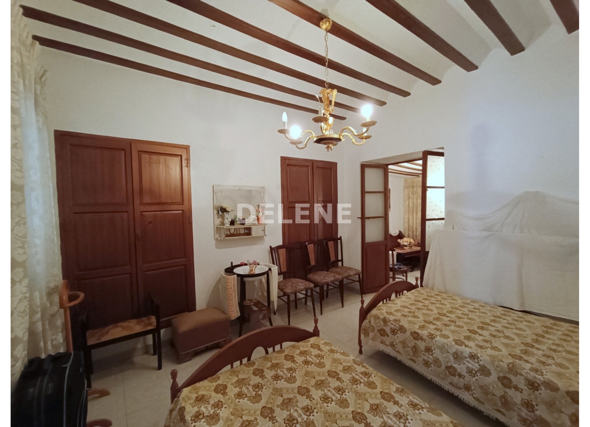 3019 CASA TRES PLANTAS, ZONA AYUNTAMIENTO