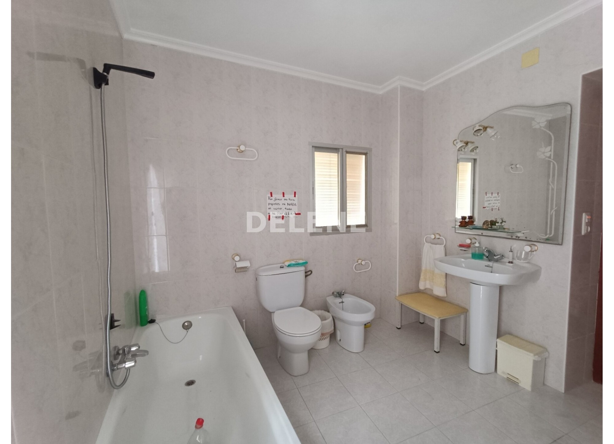 3019 CASA TRES PLANTAS, ZONA AYUNTAMIENTO