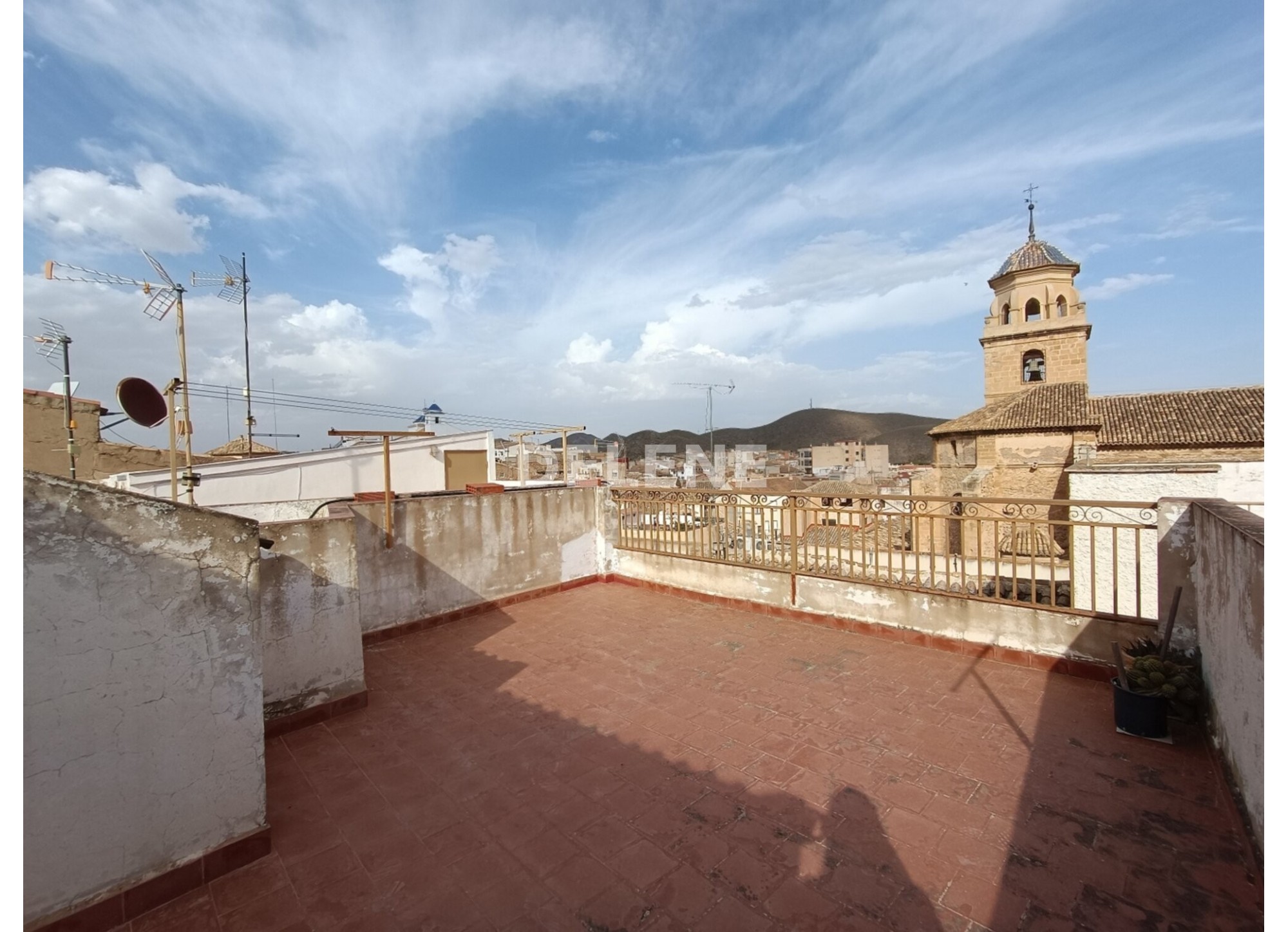 3019 CASA TRES PLANTAS, ZONA AYUNTAMIENTO
