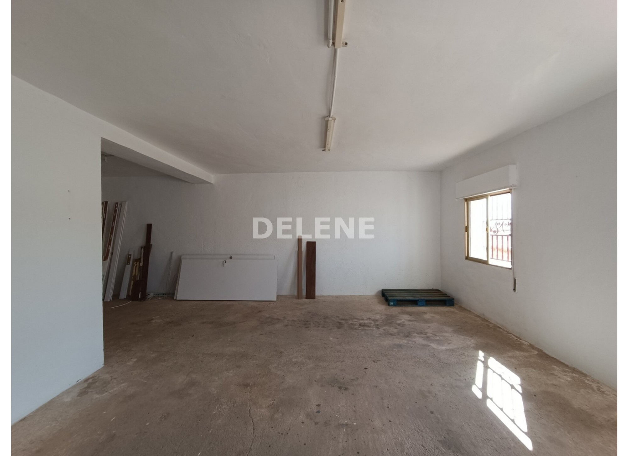 3020 CASA DE TRES PLANTAS, BARRIO DEL PINO