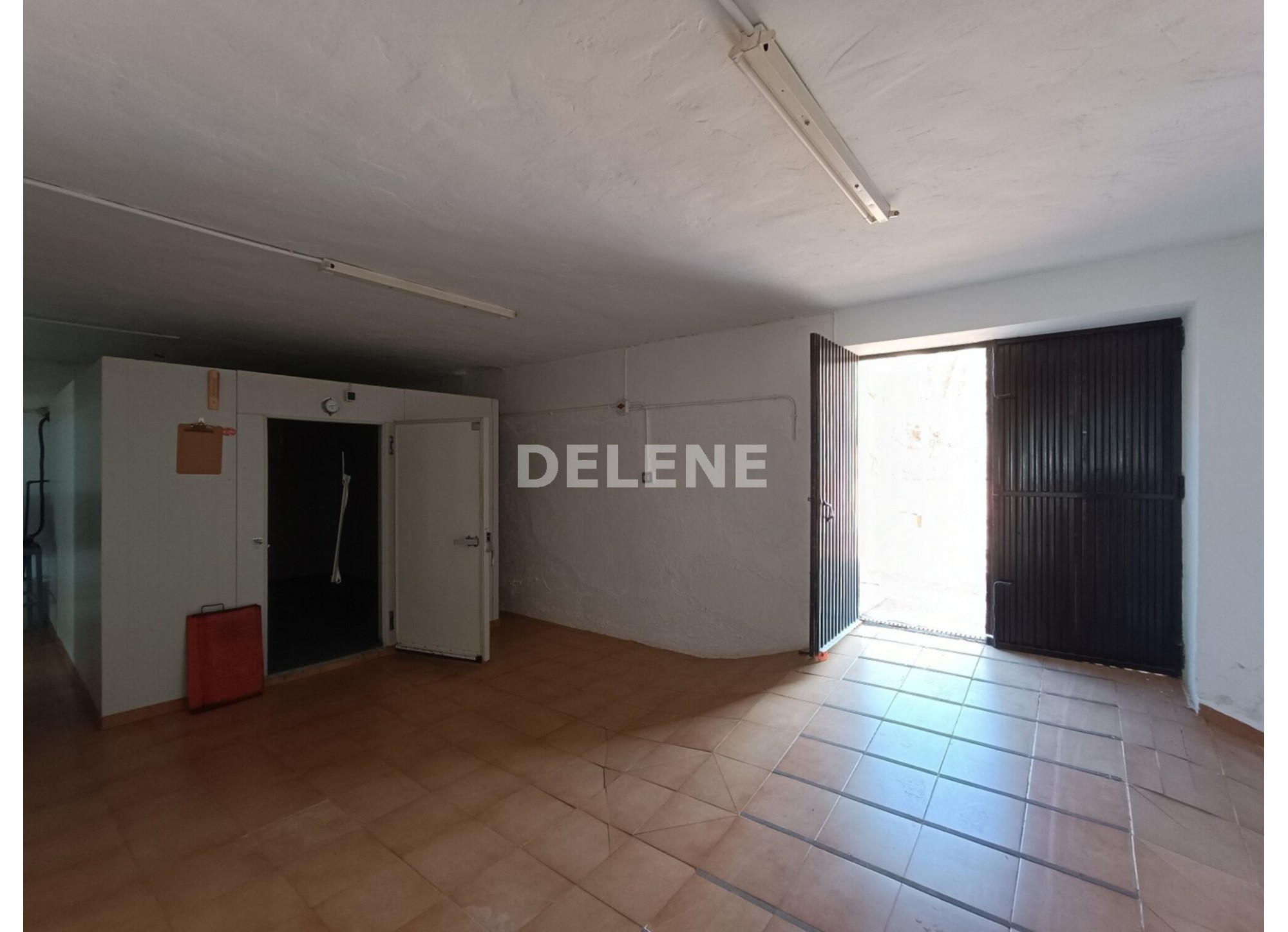 3020 CASA DE TRES PLANTAS, BARRIO DEL PINO