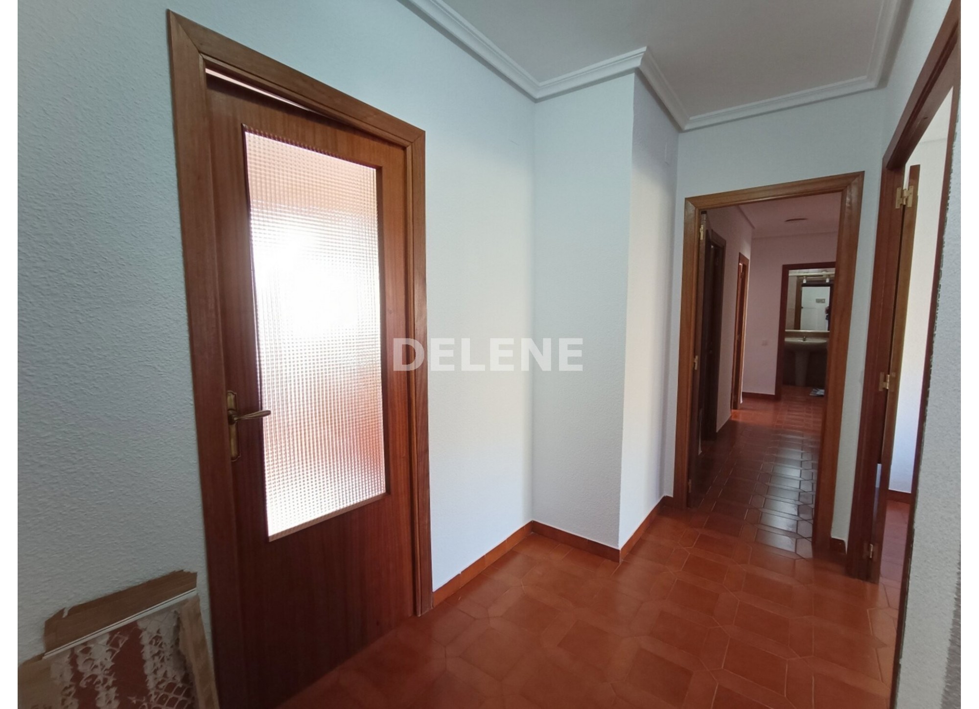3023 PISO CON BALCON, ZONA GLORIETA
