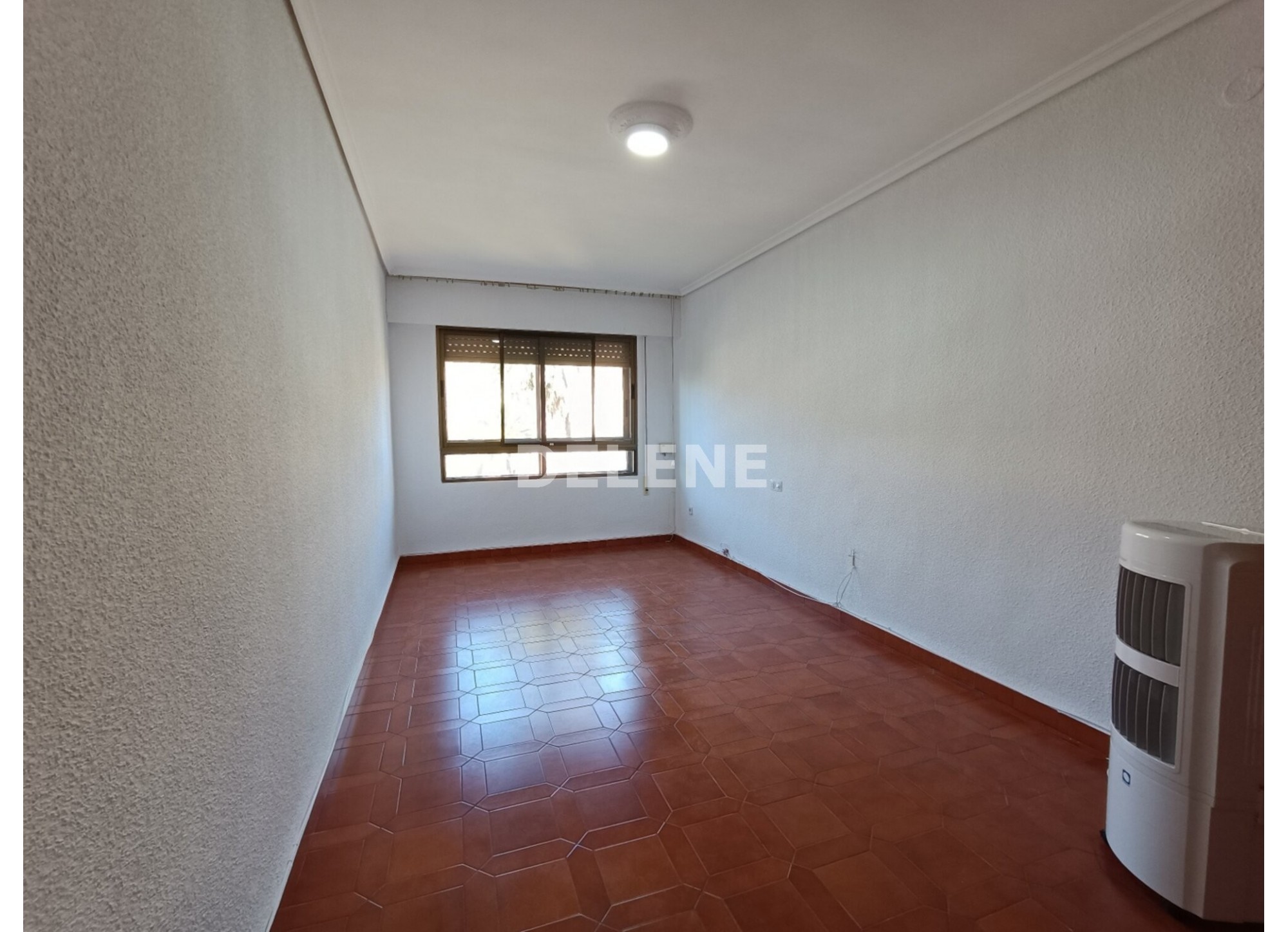 3023 PISO CON BALCON, ZONA GLORIETA
