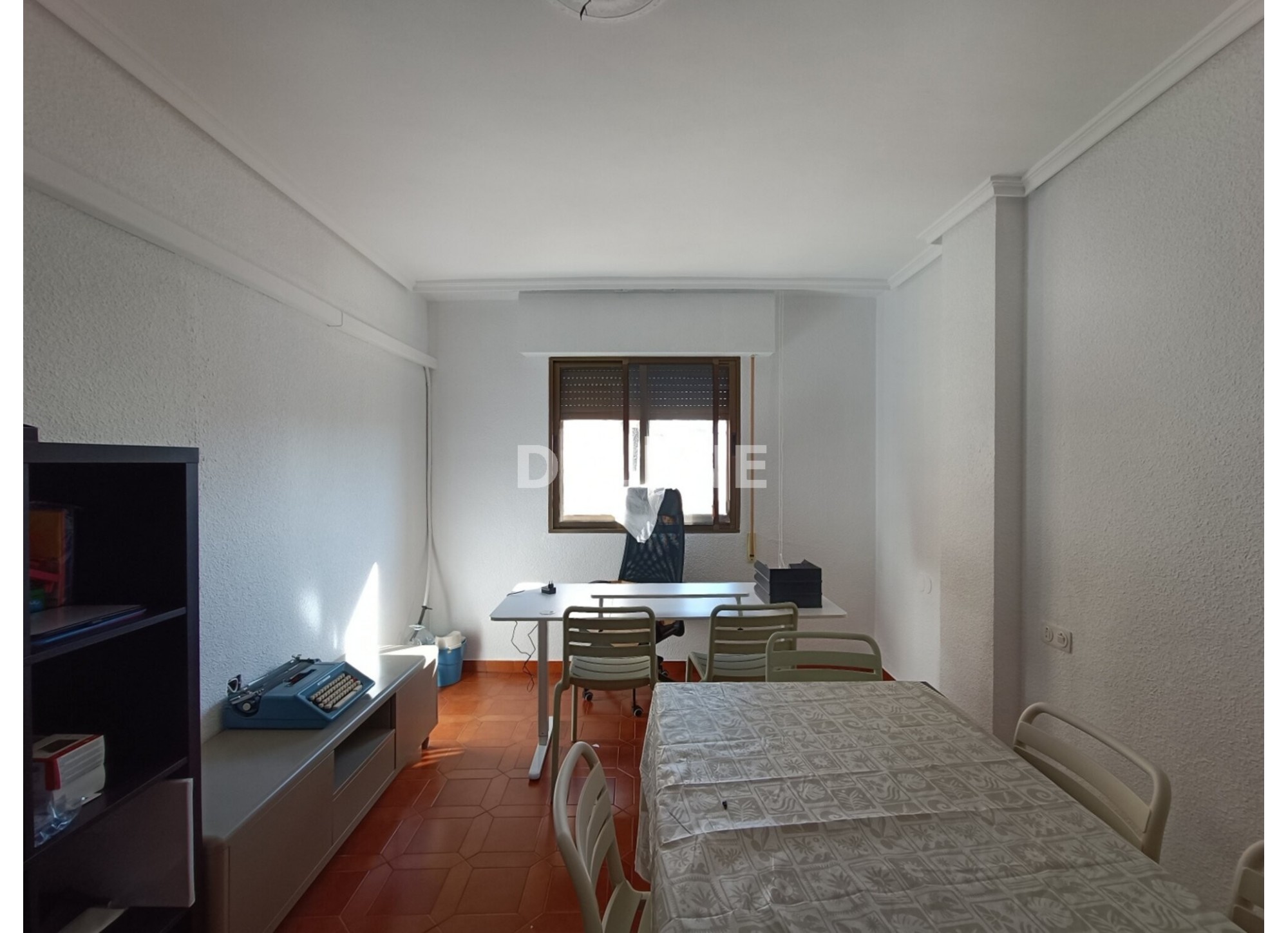 3023 PISO CON BALCON, ZONA GLORIETA