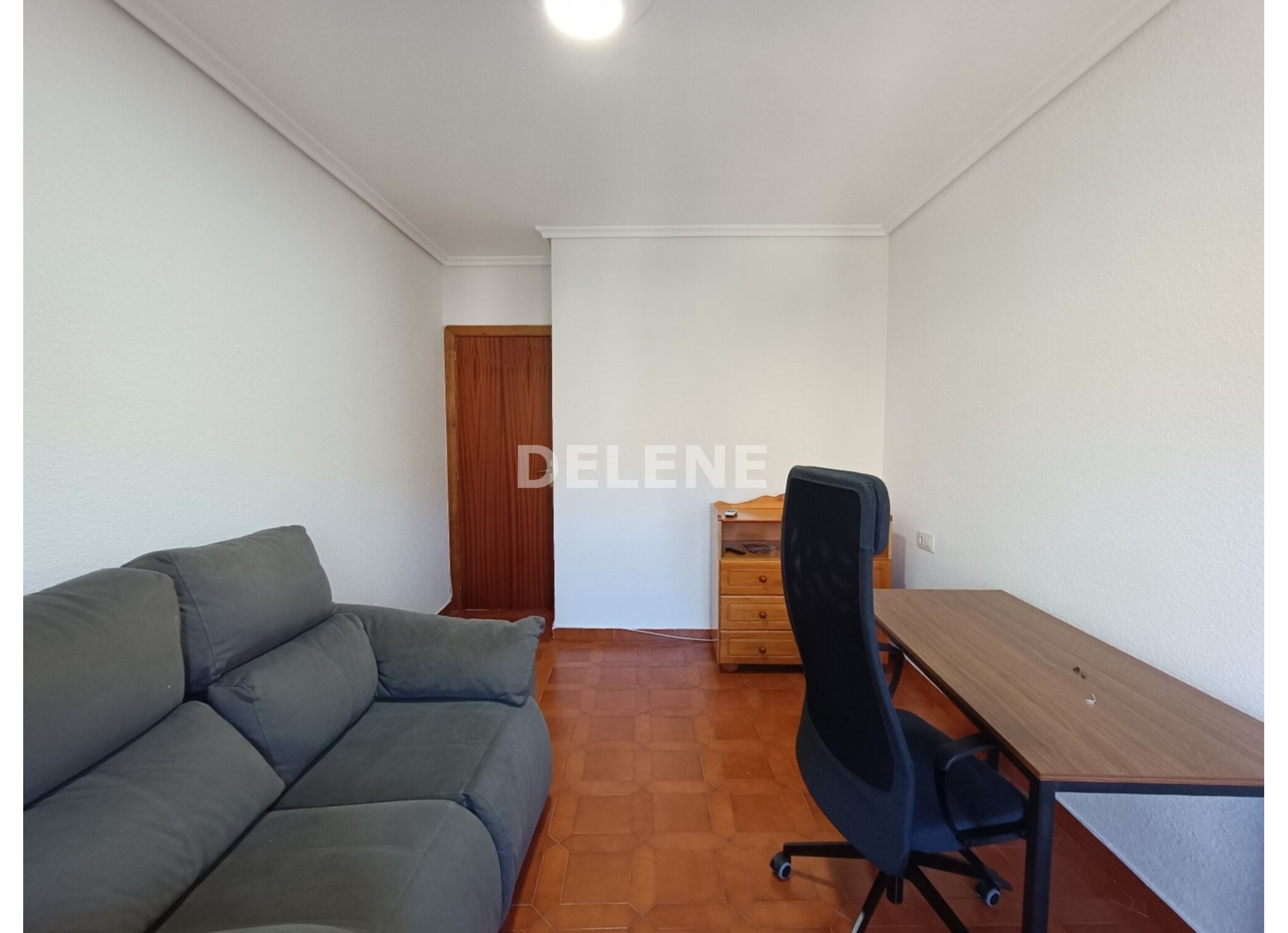 3023 PISO CON BALCON, ZONA GLORIETA
