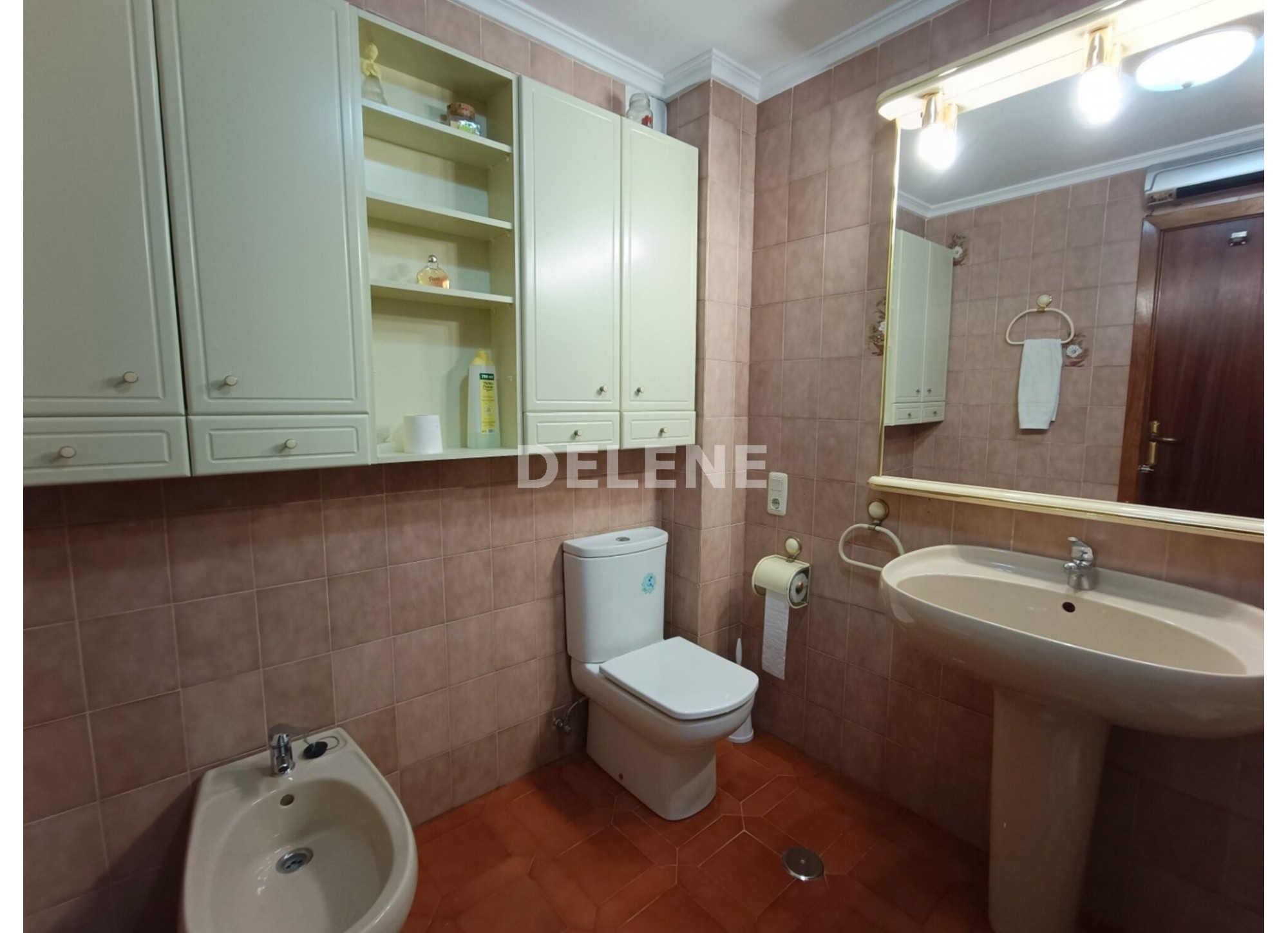 3023 PISO CON BALCON, ZONA GLORIETA