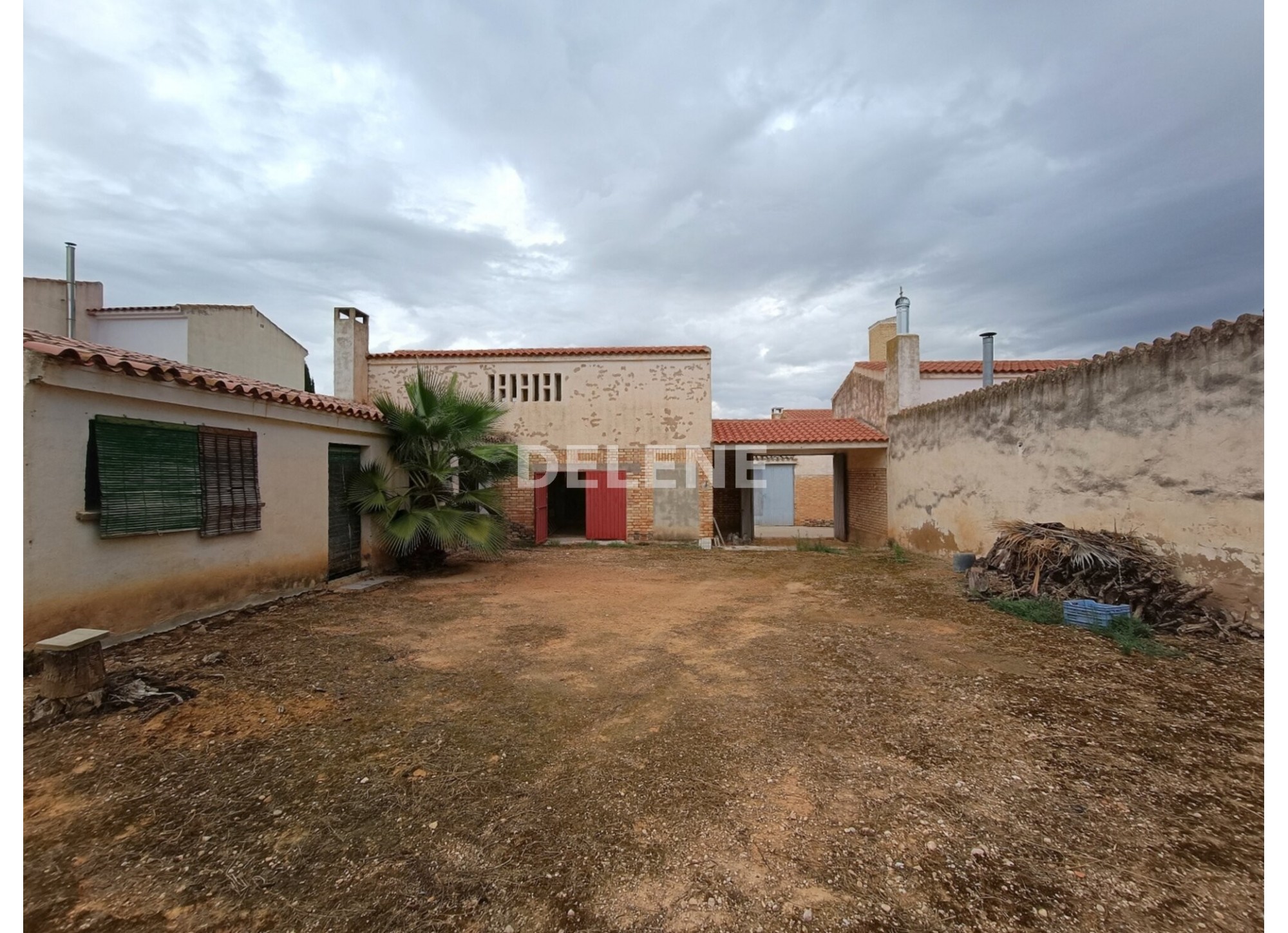 3029 CASA CON PATIO EN MINGOGIL