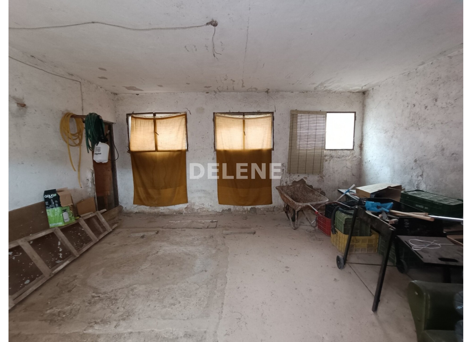 3029 CASA CON PATIO EN MINGOGIL