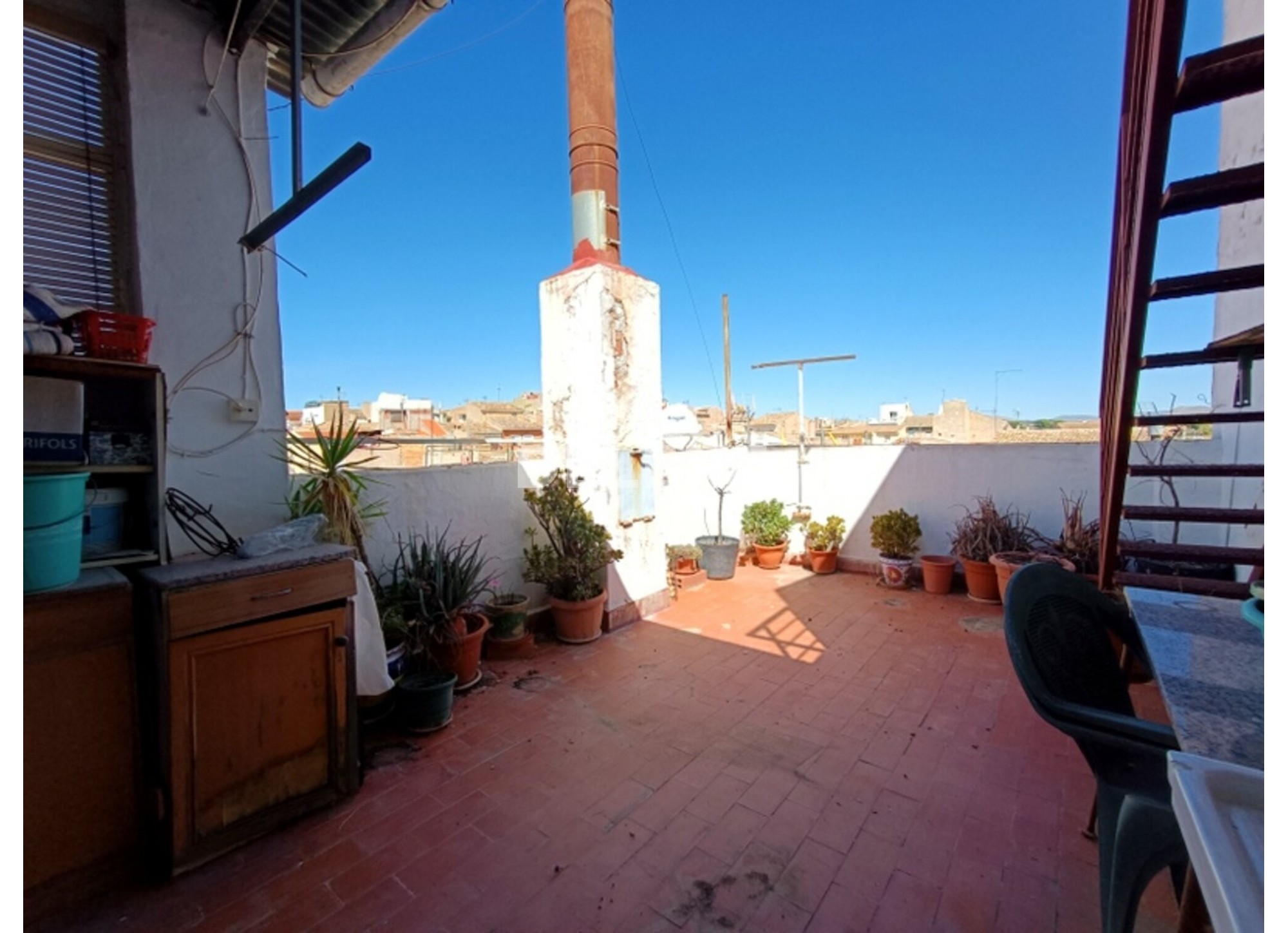 3038 CASA DE DOS PLANTAS CON TERRAZA, ZONA