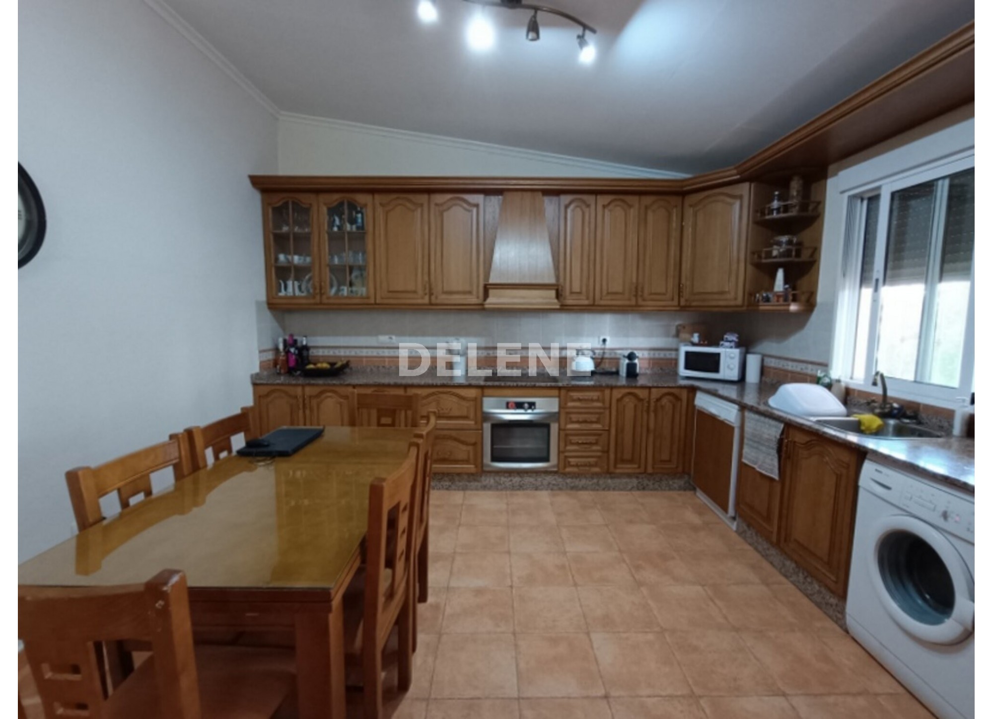 3041 FINCA CON CASA, TERRENO DE CULTIVO Y CUADRAS DE 79.812 M2, TOBARR