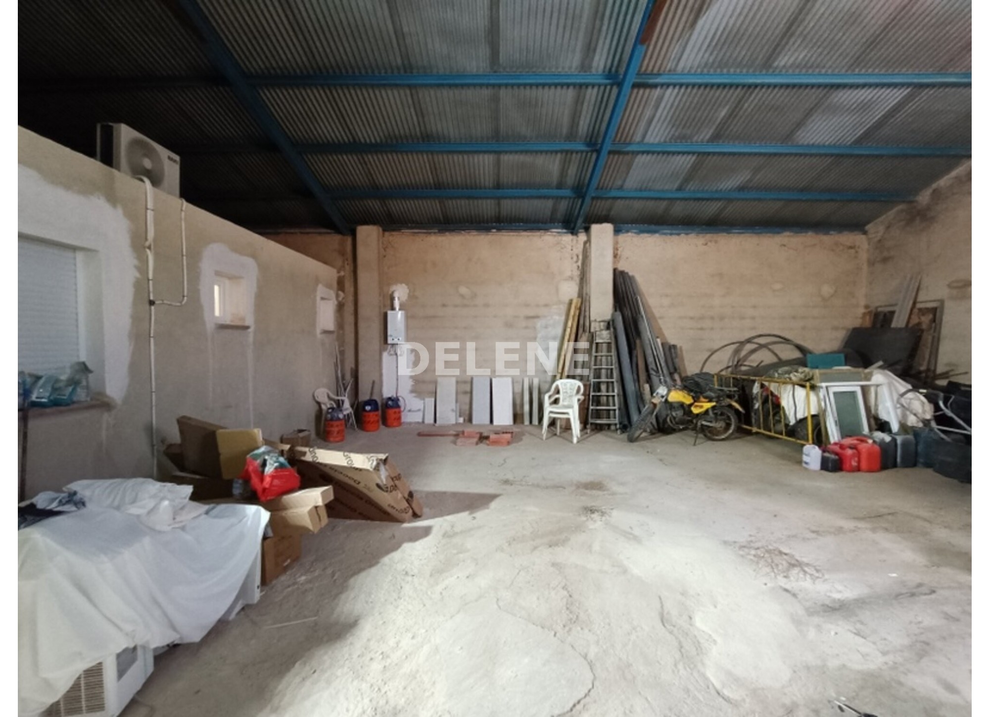 3041 FINCA CON CASA, TERRENO DE CULTIVO Y CUADRAS DE 79.812 M2, TOBARR