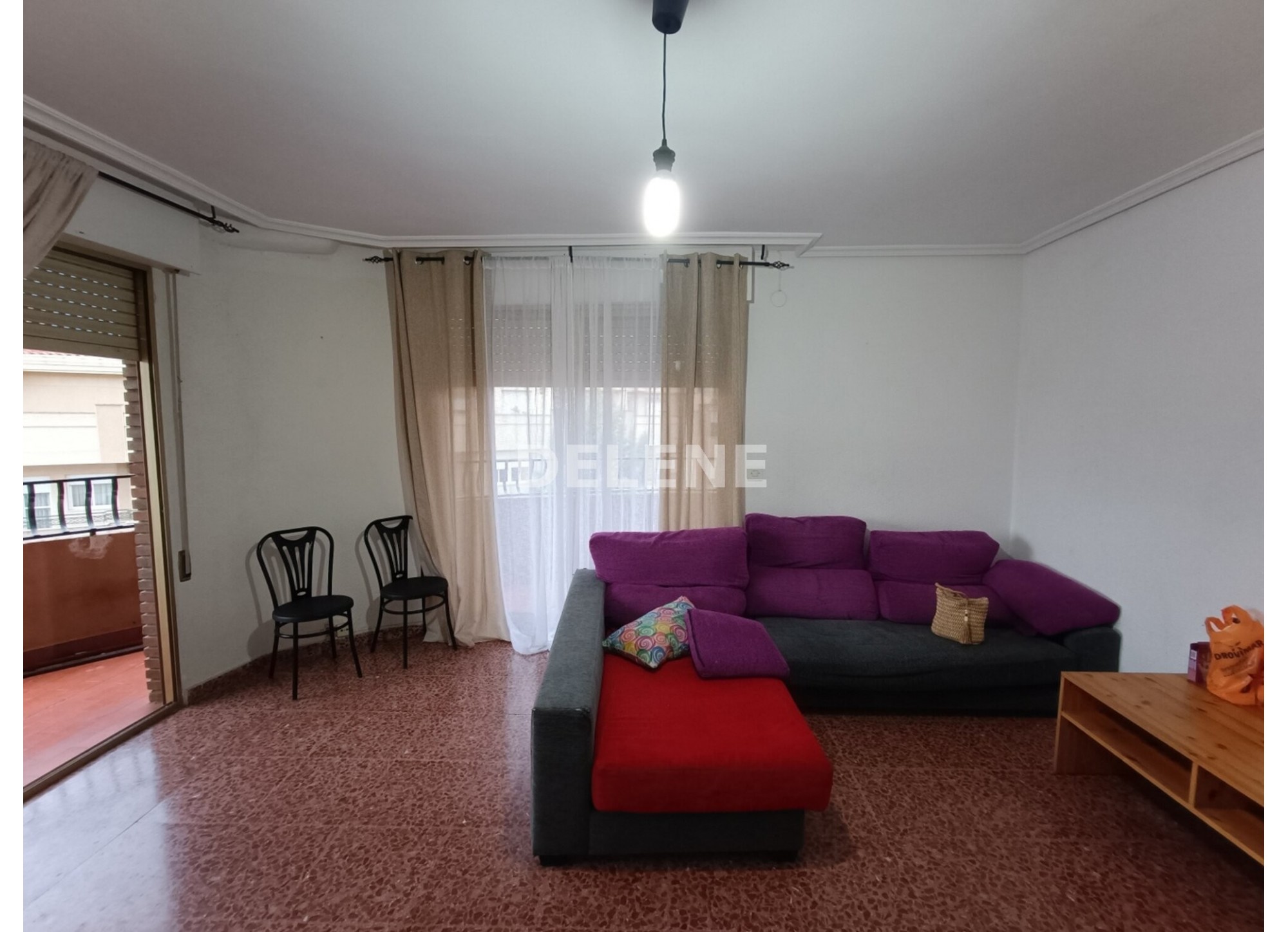 3043 PISO CON BALCON, ZONA AVDA CONSTITUCIÓN