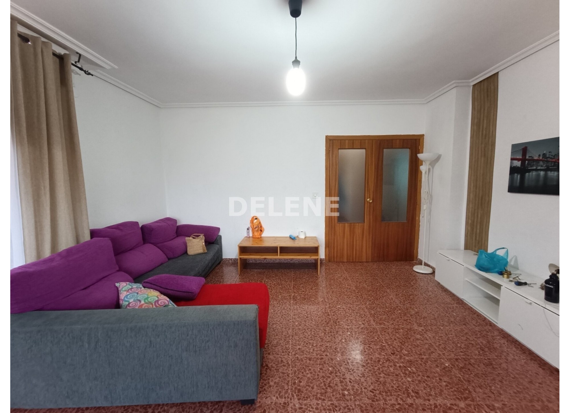 3043 PISO CON BALCON, ZONA AVDA CONSTITUCIÓN