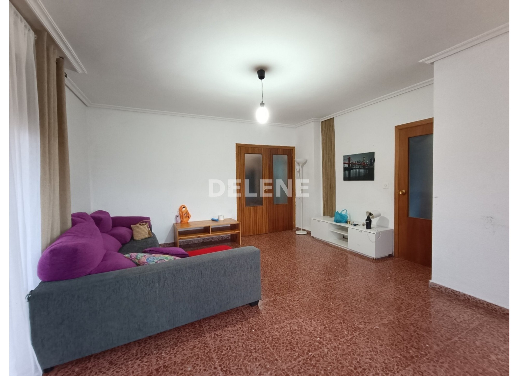 3043 PISO CON BALCON, ZONA AVDA CONSTITUCIÓN