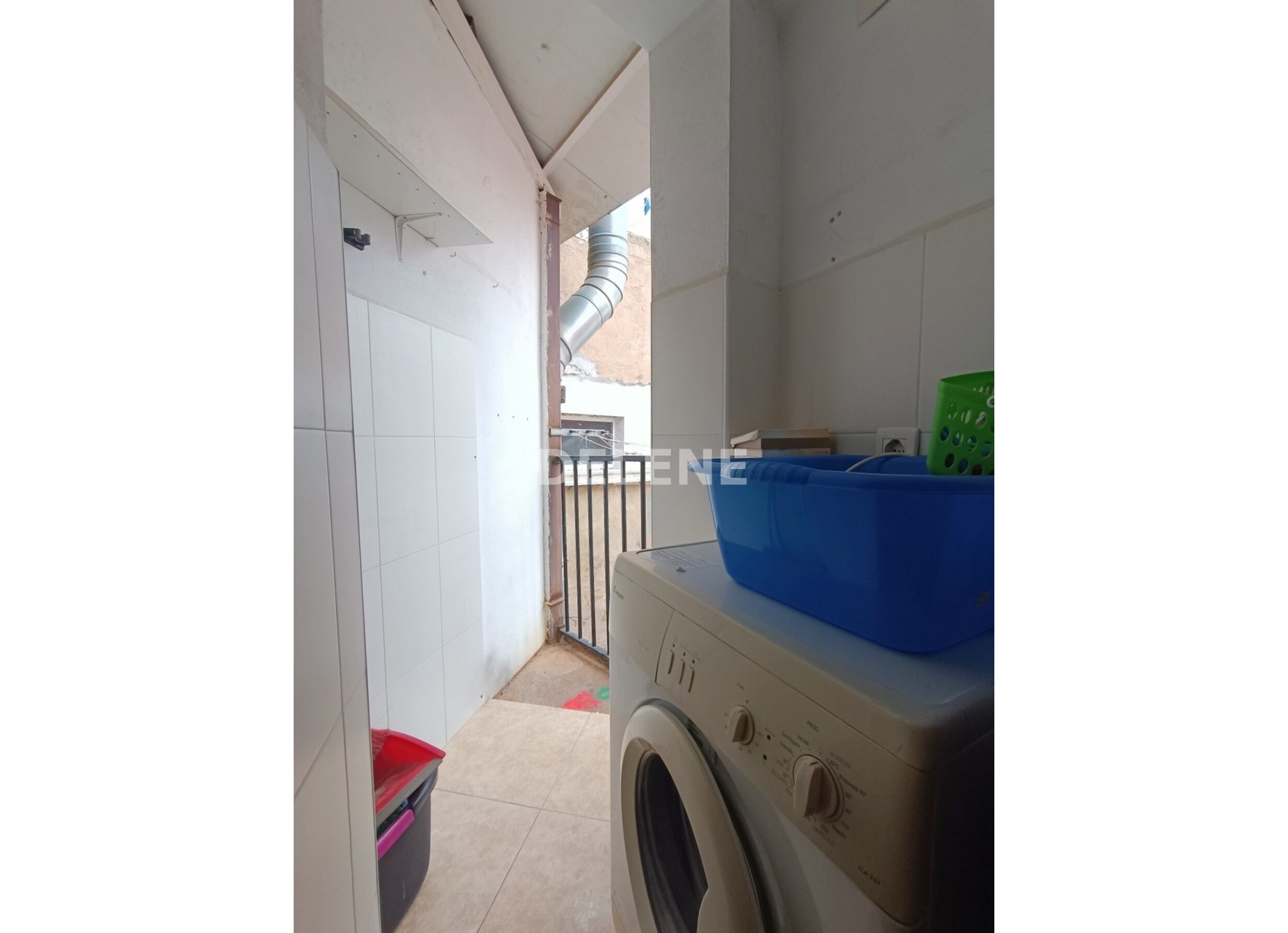 3044 APARTAMENTO, ZONA MERCADO DE ABASTOS