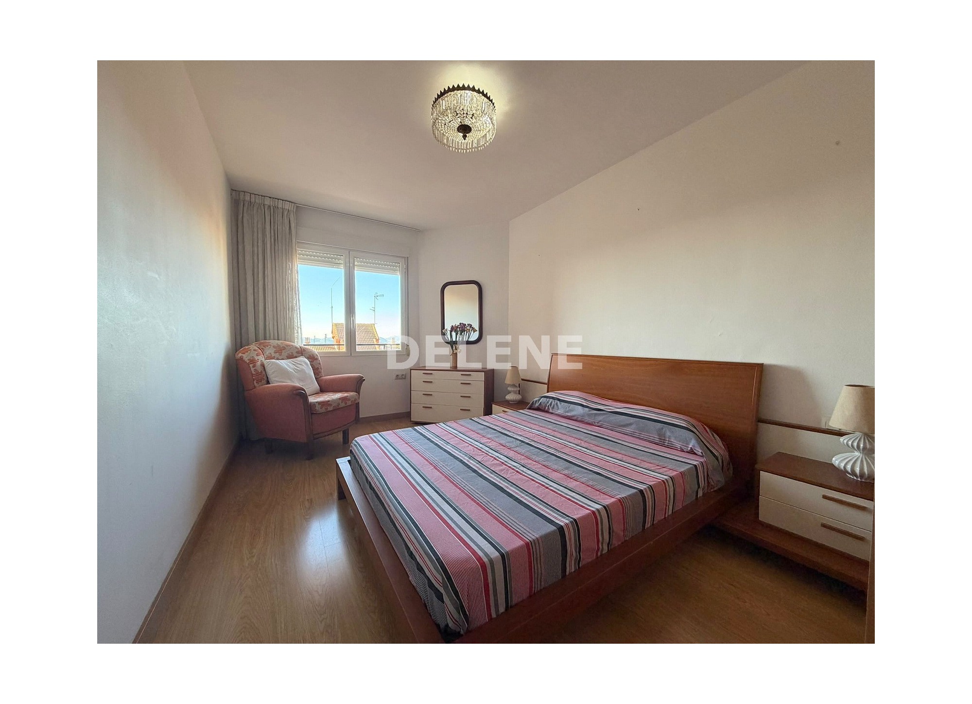 3045 PISO CON GARAJE BALCÓN, ZONA GRANVÍA