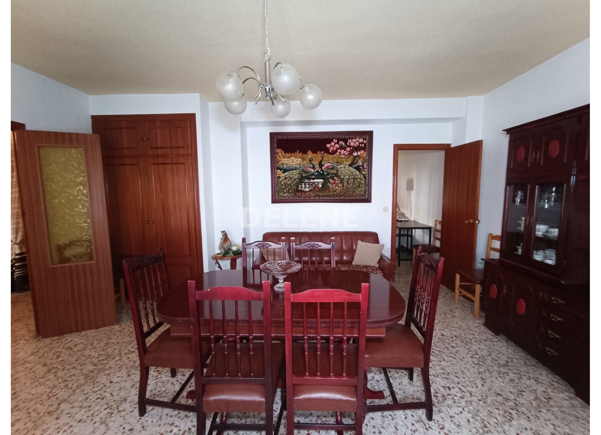 3046 CASA CON PATIO EN ISSO