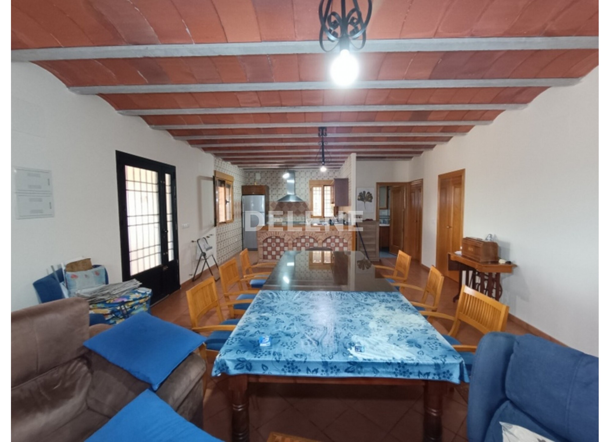 3051 CASA DE CAMPO CON PISCINA, TERRENO Y CUADRAS, ZONA LOMA DEL GALLEGO
