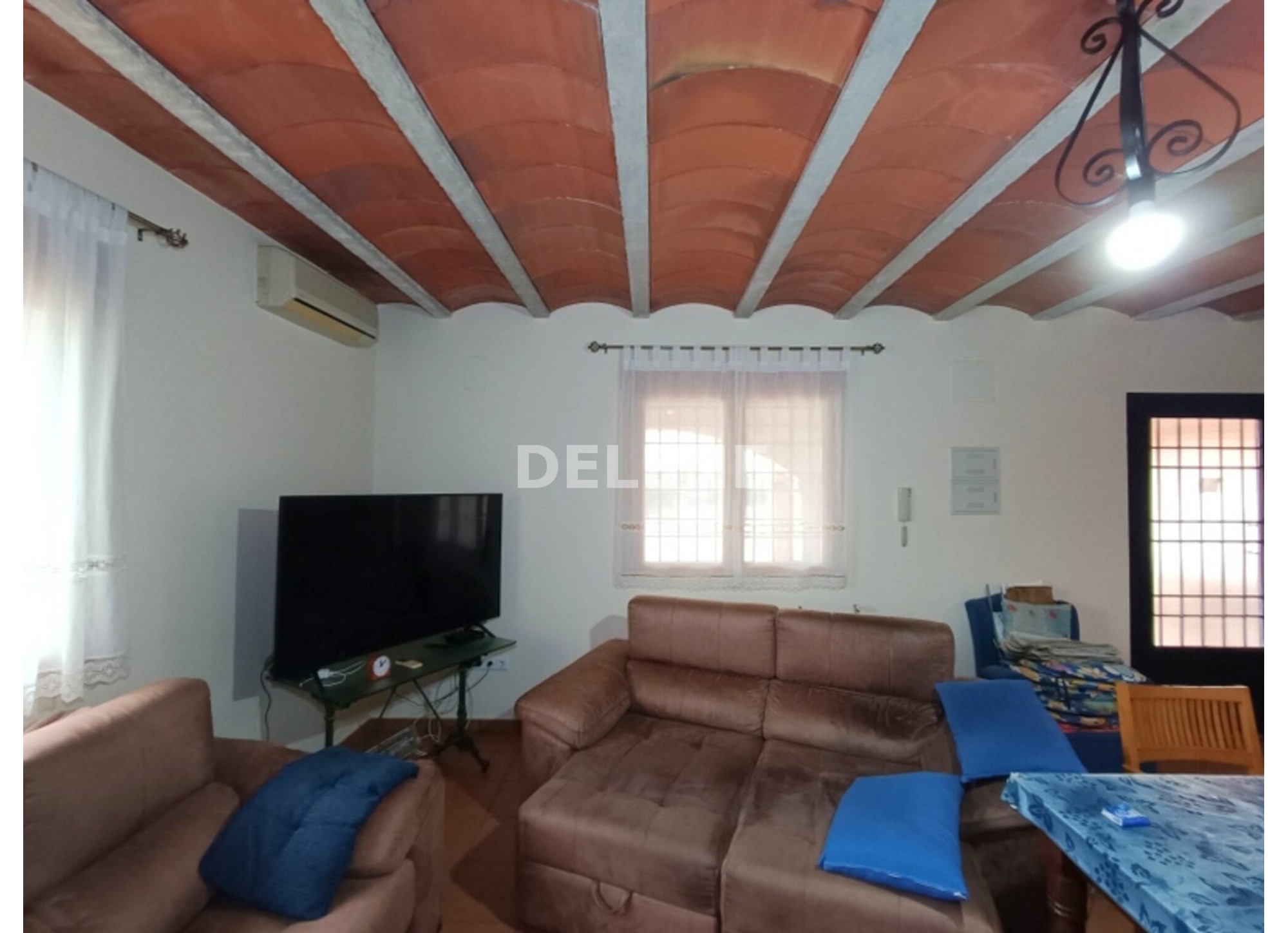 3051 CASA DE CAMPO CON PISCINA, TERRENO Y CUADRAS, ZONA LOMA DEL GALLEGO
