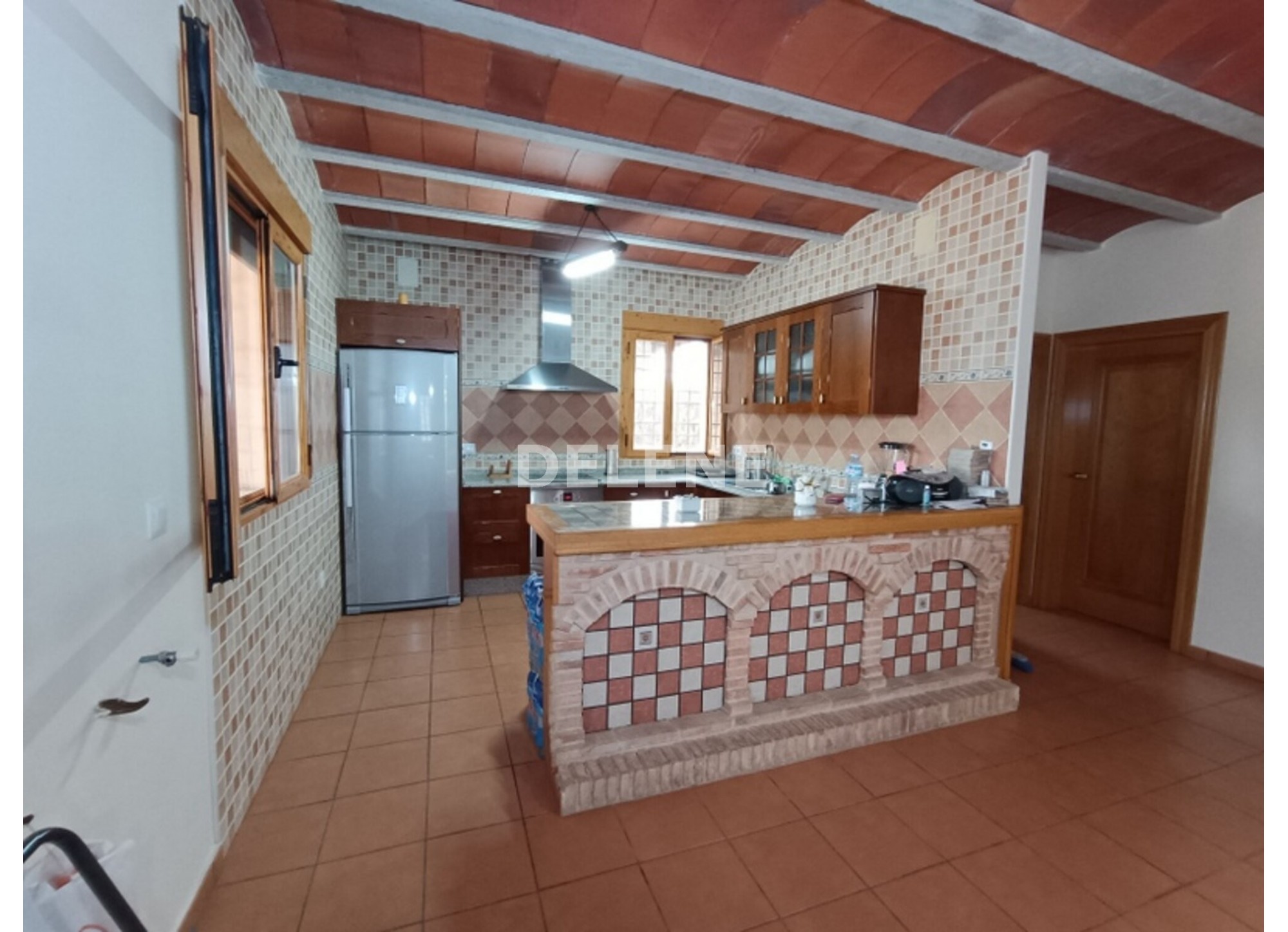 3051 CASA DE CAMPO CON PISCINA, TERRENO Y CUADRAS, ZONA LOMA DEL GALLEGO
