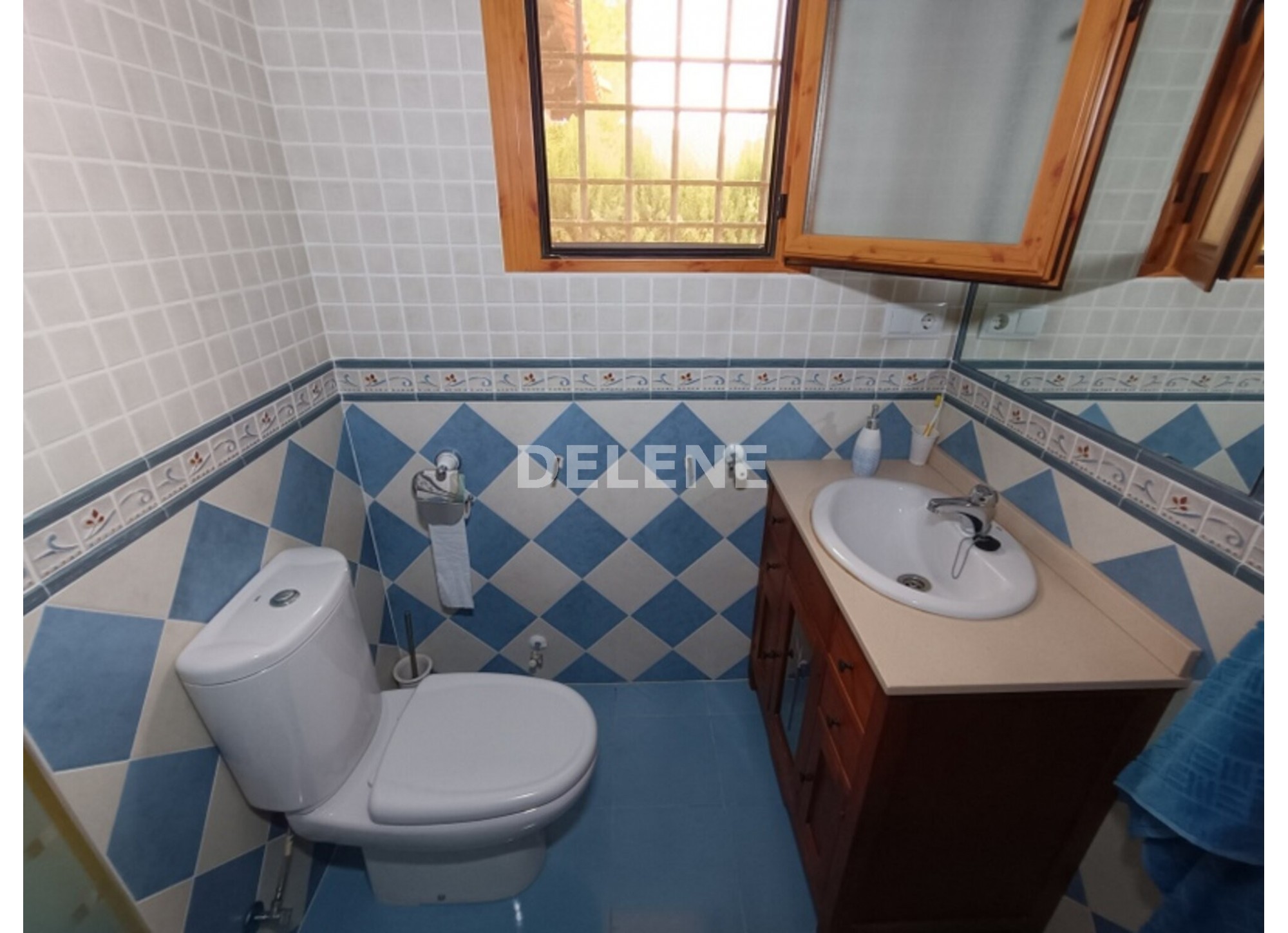 3051 CASA DE CAMPO CON PISCINA, TERRENO Y CUADRAS, ZONA LOMA DEL GALLEGO