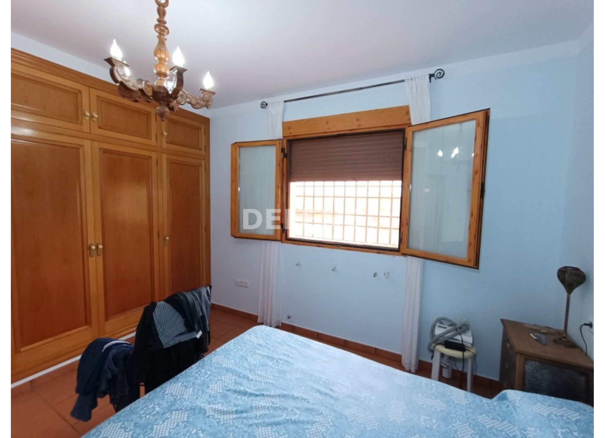 3051 CASA DE CAMPO CON PISCINA, TERRENO Y CUADRAS, ZONA LOMA DEL GALLEGO