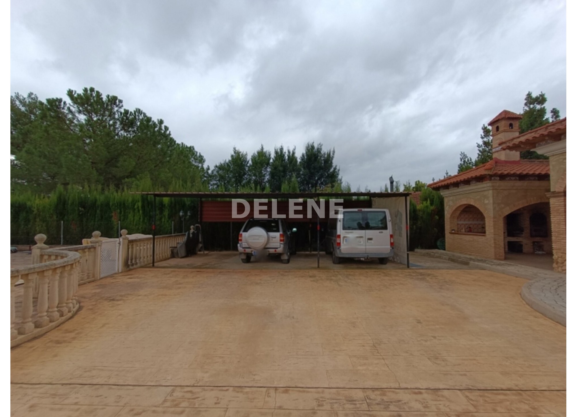 3051 CASA DE CAMPO CON PISCINA, TERRENO Y CUADRAS, ZONA LOMA DEL GALLEGO