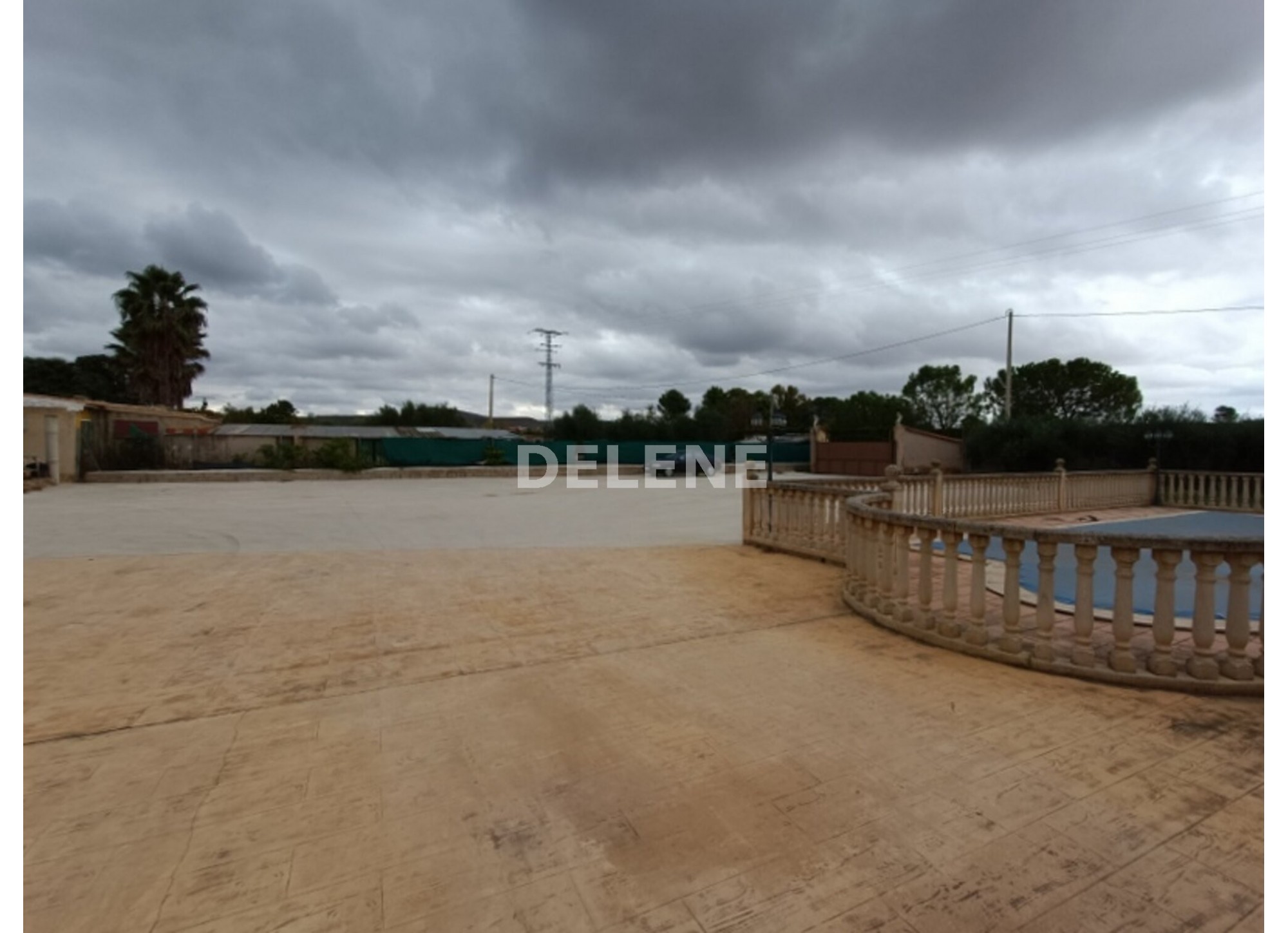 3051 CASA DE CAMPO CON PISCINA, TERRENO Y CUADRAS, ZONA LOMA DEL GALLEGO
