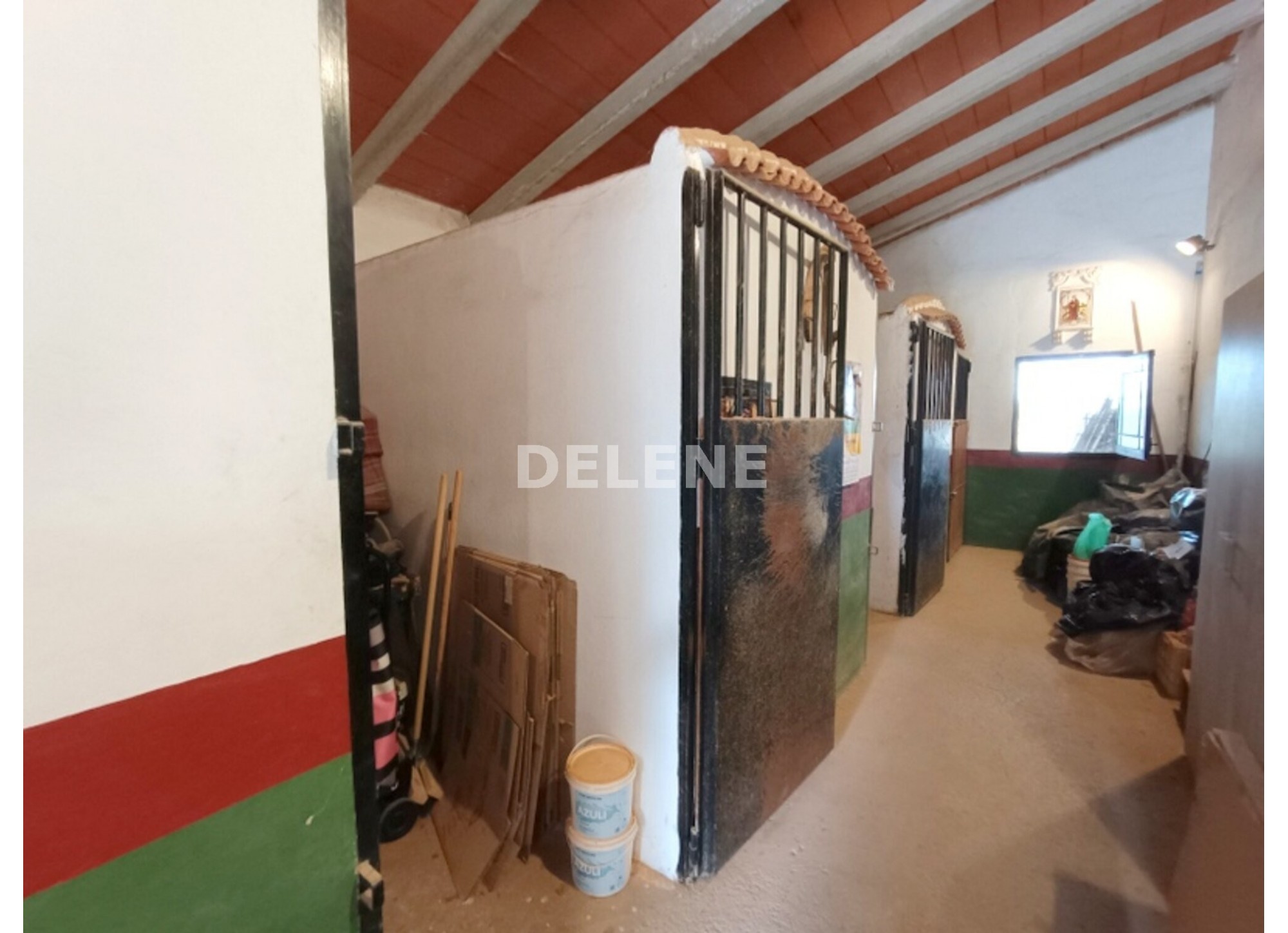 3051 CASA DE CAMPO CON PISCINA, TERRENO Y CUADRAS, ZONA LOMA DEL GALLEGO